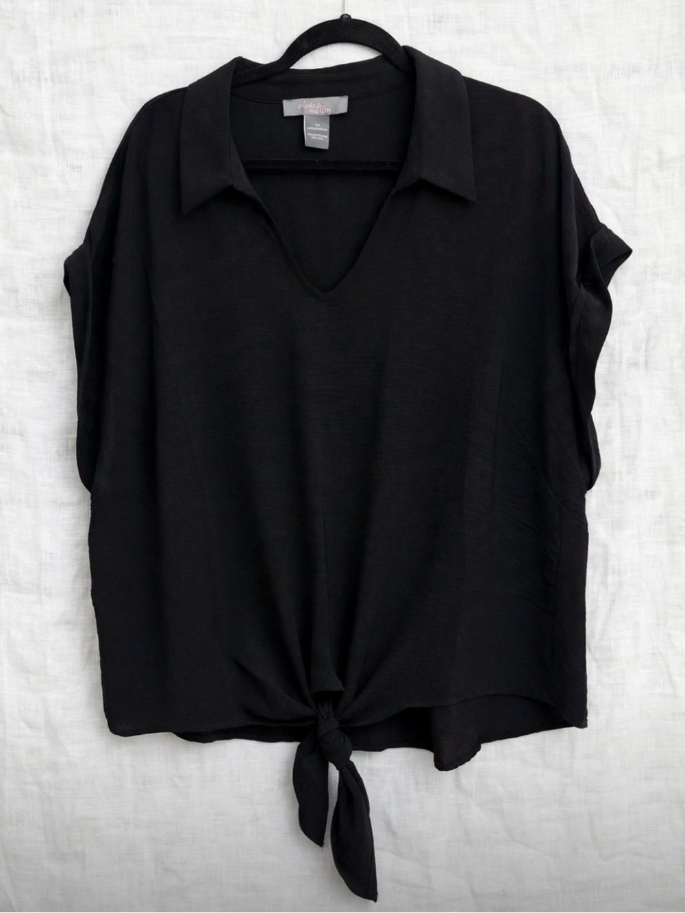 Relaxed Black Tie-Hem Collared V-Neck Blouse